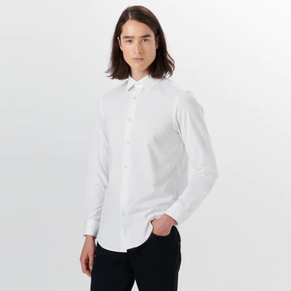BUGATCHI WHITE PATTERN SHAPED FIT LONG SLEEVES SHIRT.